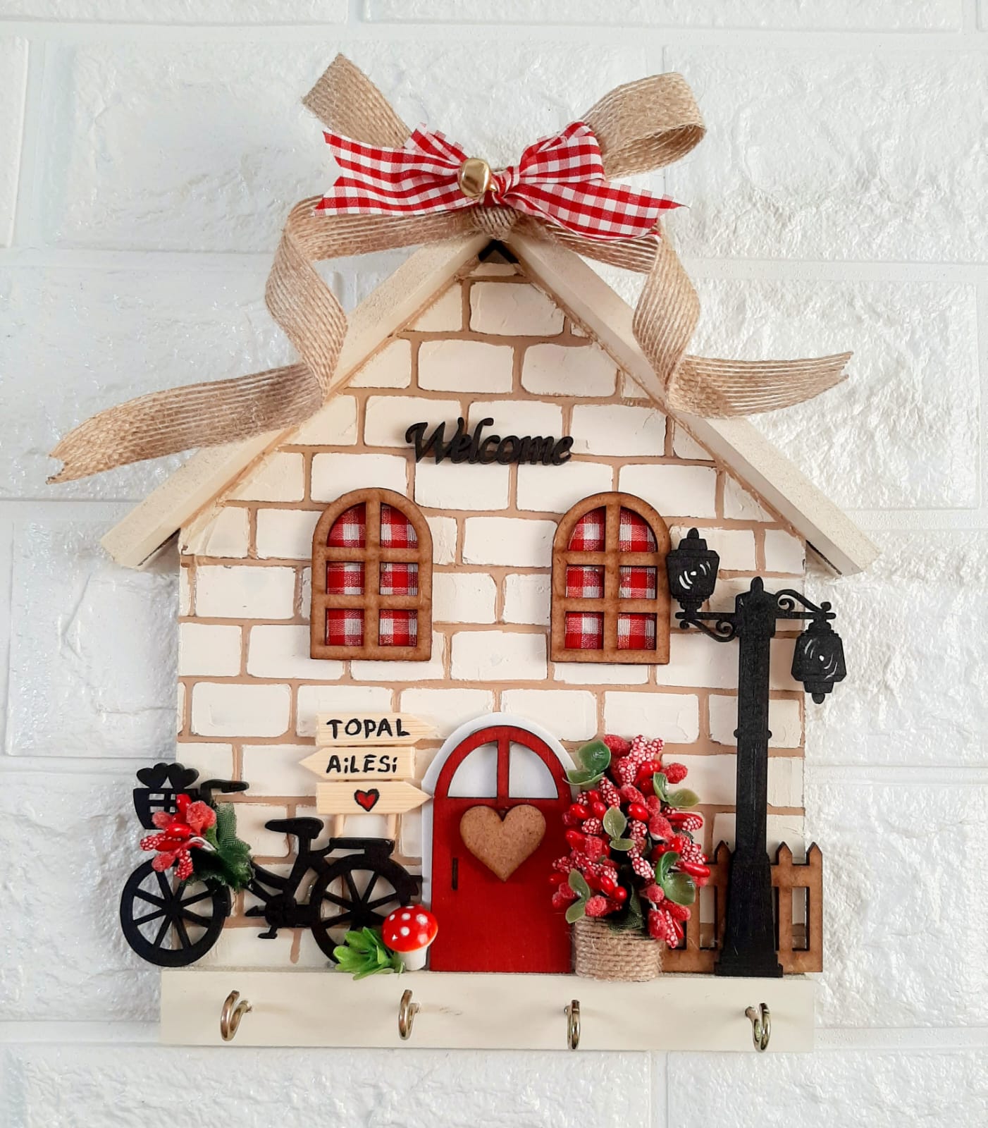 Hediye Çeyizlik Taş Desenli Kurdeleli Ahşap 23 X 25 Anahtarlık Askısı