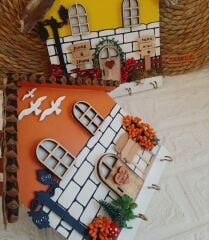 Turuncu Anahtar Askısı Kozalak Çatılı Pumpkin Temalı 23 X 25 Cm