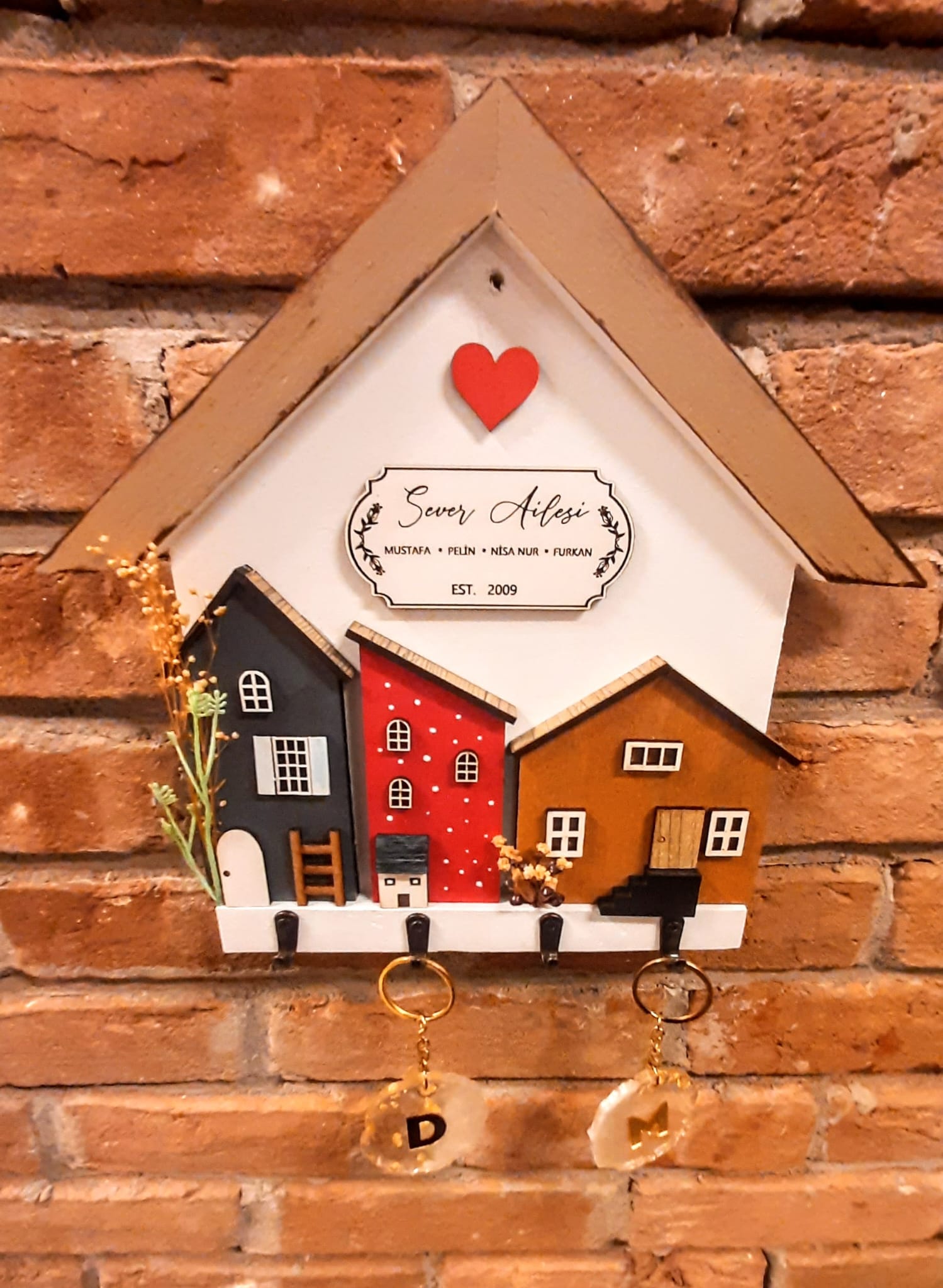 Hogsmeade Village Temalı Duvar Dekorasyonu Anahtarlık Askısı 27 x 27 cm