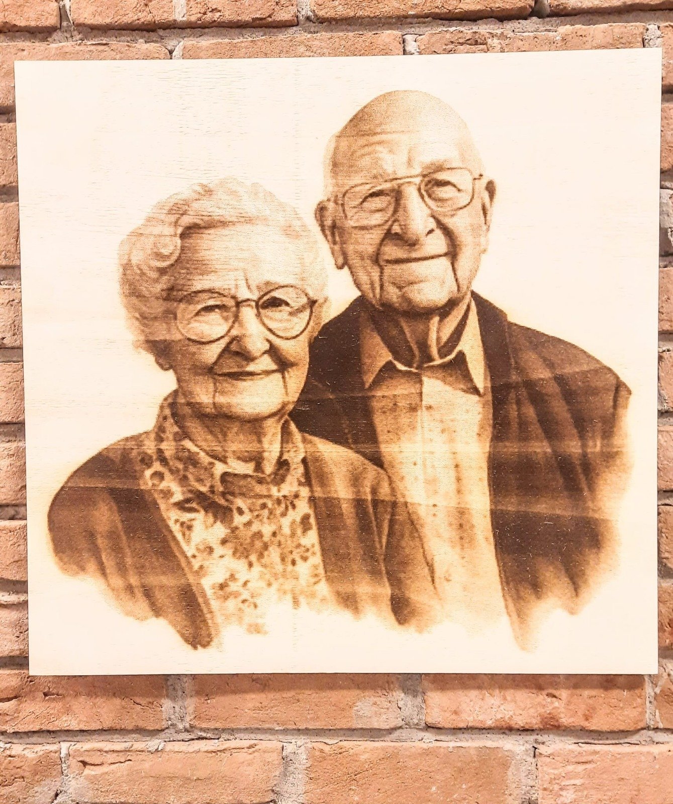 Vintage Efektli Aile ve Sevdikleriniz İçin - Kişiye Özel Fotoğraflı Ahşap Duvar Tablosu 40 X 40